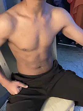 Snapshot of nick__yy chatting on 10-13-25, 10:39 nick yy online show from 10-13-25, 10:39