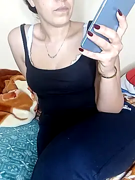 Snapshot of ShadiaStar chatting on 03-27-26, 12:06 ShadiaStar online show from 03-27-26, 12:06