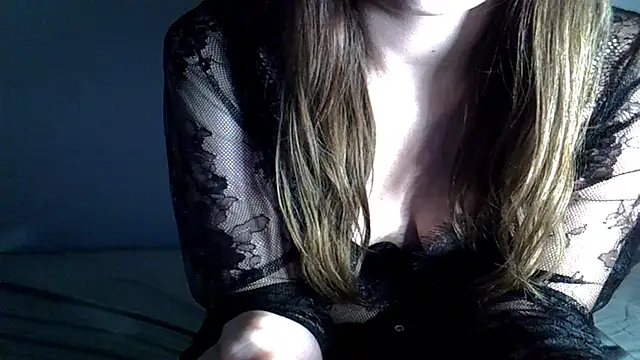 Snapshot of Aleniia10 chatting on 09-26-25, 08:16 Aleniia10 online show from 09-26-25, 08:16