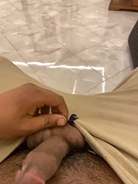 Lahcene online show from 11-30-25, 11:16