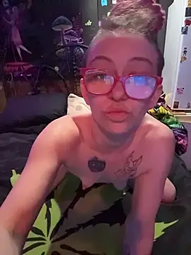 Stonermama666420 online show from 03-04-26, 05:04