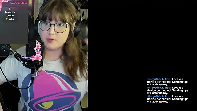 Snapshot of HannahCastle96 chatting on 02-19-26, 03:58 HannahCastle96 online show from 02-19-26, 03:58