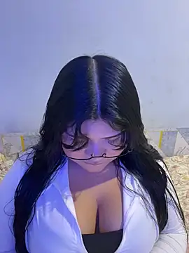 Snapshot of CANELA_9911 chatting on 06-15-26, 11:37 CANELA 9911 online show from 06-15-26, 11:37