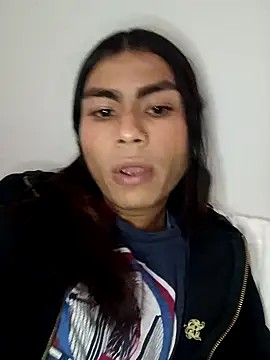 Emily Isa  online show from 12-10-24, 11:51