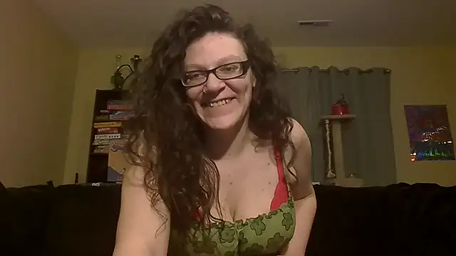 kitwithclaws420 online show from 12-29-24, 11:50