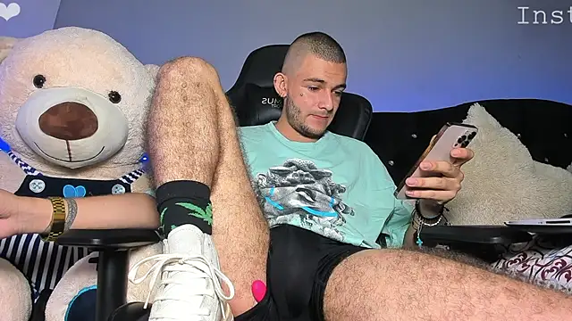 Snapshot of AbadSpears chatting on 03-05-25, 12:05 AbadSpears online show from 03-05-25, 12:05