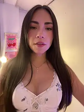 Melody 04 online show from 04-18-26, 03:09