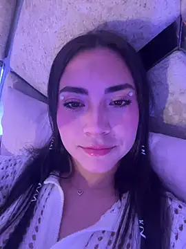 Melody 04 online show from 11-22-25, 04:44