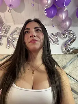 Melody 04 online show from 02-19-26, 03:14