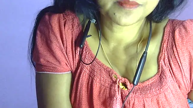 Snapshot of Suhana-sapna chatting on 02-25-26, 05:35 Suhana-sapna online show from 02-25-26, 05:35