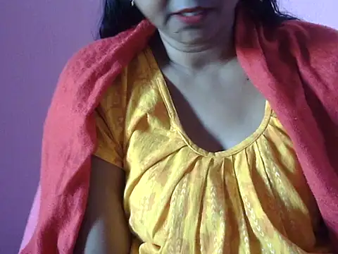 Snapshot of Suhana-sapna chatting on 12-04-25, 10:14 Suhana-sapna online show from 12-04-25, 10:14