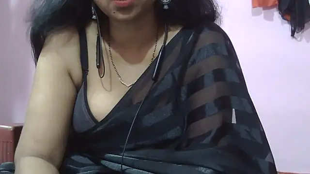 Snapshot of Suhana-sapna chatting on 06-02-26, 03:34 Suhana-sapna online show from 06-02-26, 03:34