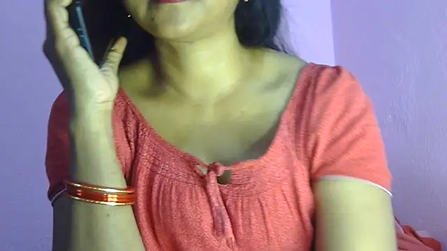 Snapshot of Suhana-sapna chatting on 12-20-25, 04:04 Suhana-sapna online show from 12-20-25, 04:04