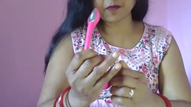 Snapshot of Suhana-sapna chatting on 02-05-26, 03:57 Suhana-sapna online show from 02-05-26, 03:57