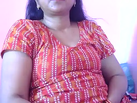 Snapshot of Suhana-sapna chatting on 12-22-25, 04:23 Suhana-sapna online show from 12-22-25, 04:23