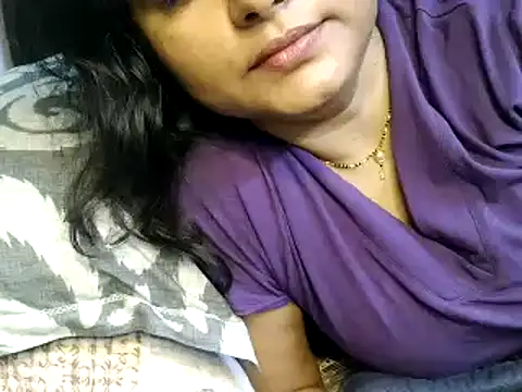 Snapshot of Hritvika chatting on 02-26-26, 06:52 Hritvika online show from 02-26-26, 06:52