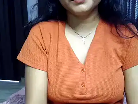 Snapshot of Hritvika chatting on 02-14-26, 06:24 Hritvika online show from 02-14-26, 06:24