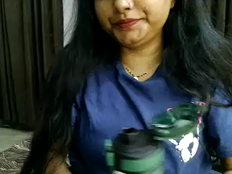 Snapshot of Hritvika chatting on 02-25-26, 06:19 Hritvika online show from 02-25-26, 06:19