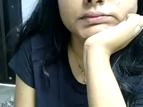 Snapshot of Hritvika chatting on 02-28-26, 04:12 Hritvika online show from 02-28-26, 04:12