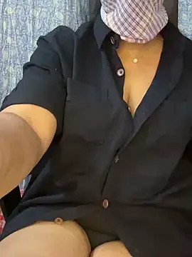 Snapshot of stylishpooja chatting on 12-11-24, 06:09 stylishpooja online show from 12-11-24, 06:09