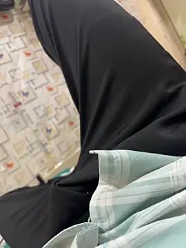 Snapshot of mahiking chatting on 11-06-25, 01:26 mahiking online show from 11-06-25, 01:26