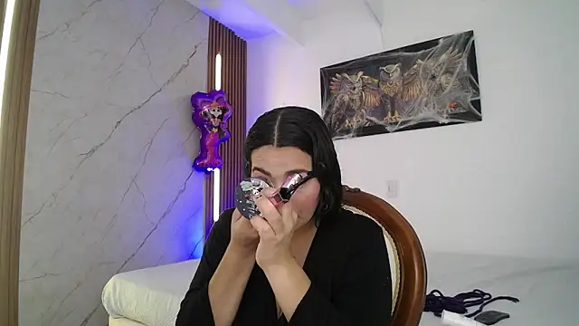 Noah Jhonson online show from 10-30-25, 08:06