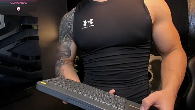 Flynn Riider online show from 10-25-25, 05:13