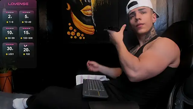 Flynn Riider online show from 11-26-25, 05:46