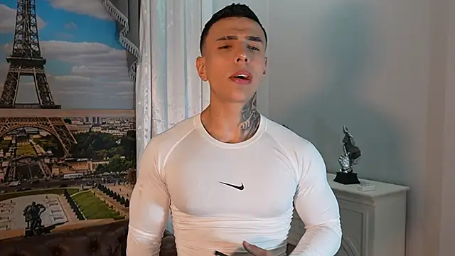 Snapshot of Flynn_Riider chatting on 05-20-26, 05:43 Flynn Riider online show from 05-20-26, 05:43