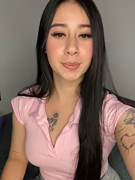 Zoee t online show from 10-17-25, 03:54