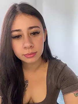 Zoee t online show from 09-08-25, 07:57