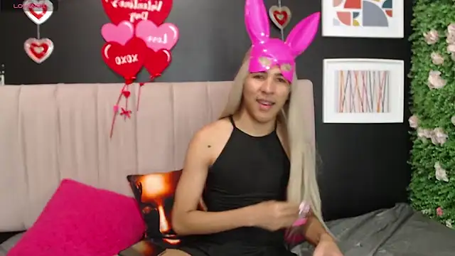  Natassia Dreams online show from 02-21-25, 08:27