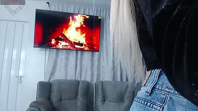  Natassia Dreams online show from 02-23-25, 11:44