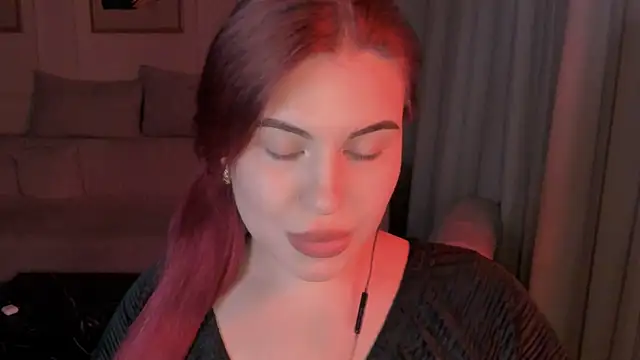 Snapshot of evaharve chatting on 06-22-26, 11:35 evaharve online show from 06-22-26, 11:35