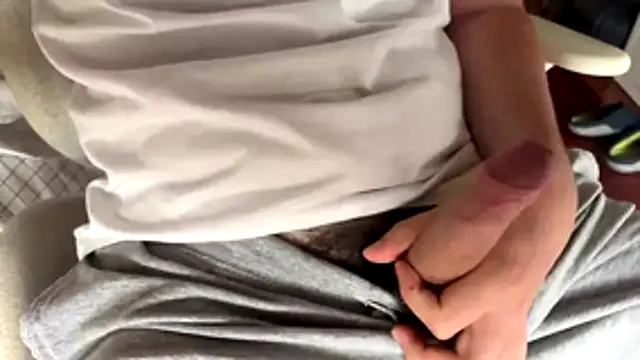 Axeeeeeeeeeeeel online show from 04-15-26, 04:44