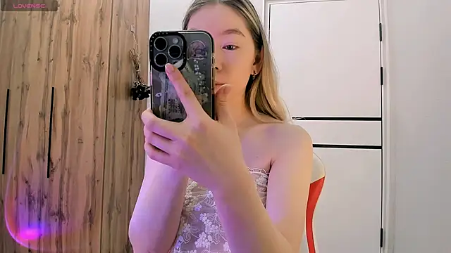 Babby Rabbit online show from 04-04-26, 12:23