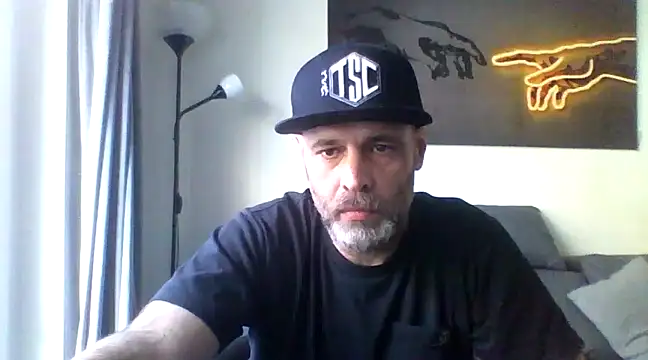 Avamereandmikel online show from 02-26-25, 04:16