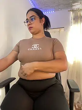 Snapshot of Dulce_smith_1 chatting on 05-15-26, 09:46 Dulce smith 1 online show from 05-15-26, 09:46