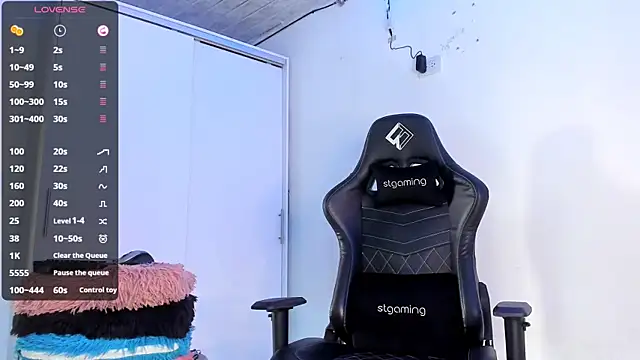 Dulce smith 1 online show from 03-09-26, 10:46