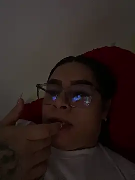 Snapshot of Dulce_smith_1 chatting on 04-27-26, 12:19 Dulce smith 1 online show from 04-27-26, 12:19