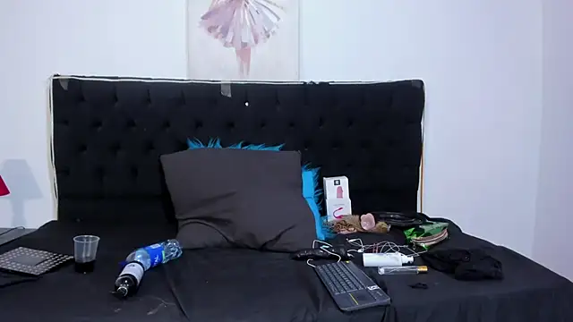 Salome Whiter online show from 11-08-25, 11:19