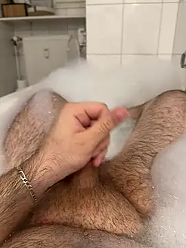 Snapshot of Loco42- chatting on 11-26-25, 07:58 Loco42- online show from 11-26-25, 07:58