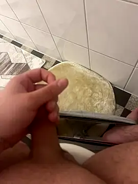 Snapshot of Loco42- chatting on 10-13-25, 02:02 Loco42- online show from 10-13-25, 02:02