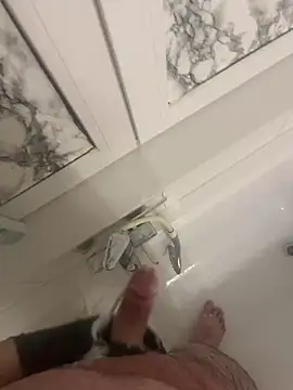 Snapshot of Loco42- chatting on 02-28-25, 07:56 Loco42- online show from 02-28-25, 07:56