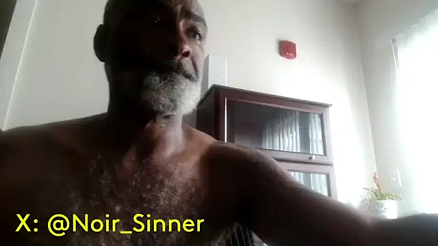 Snapshot of sinnernoir chatting on 07-09-26, 05:34 sinnernoir online show from 07-09-26, 05:34