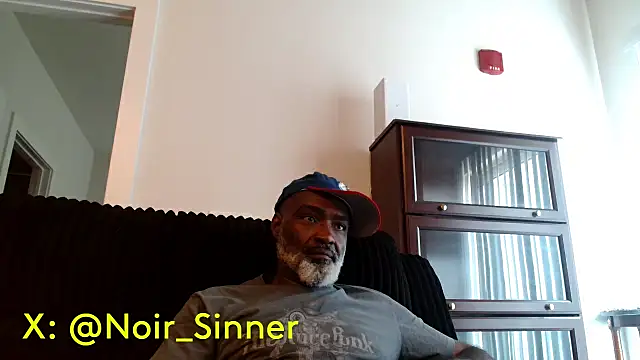 Snapshot of sinnernoir chatting on 07-14-26, 03:29 sinnernoir online show from 07-14-26, 03:29