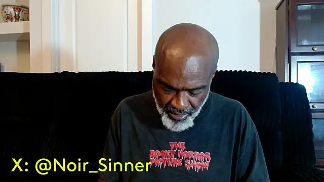 Snapshot of sinnernoir chatting on 07-12-26, 12:28 sinnernoir online show from 07-12-26, 12:28