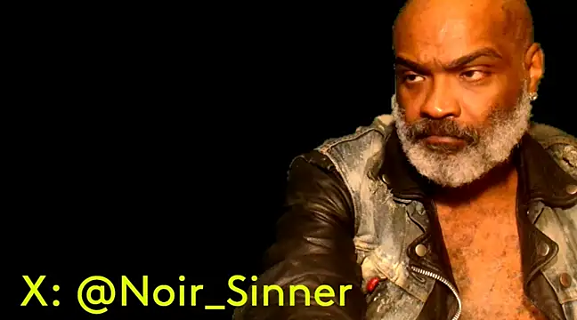 Snapshot of sinnernoir chatting on 02-06-25, 11:58 sinnernoir online show from 02-06-25, 11:58