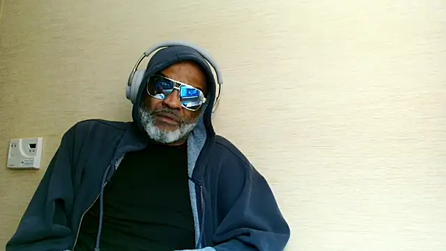 sinnernoir online show from 03-03-26, 02:24