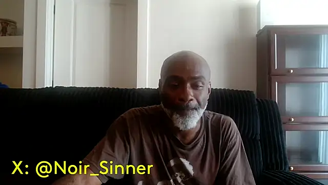 Snapshot of sinnernoir chatting on 07-03-26, 05:41 sinnernoir online show from 07-03-26, 05:41